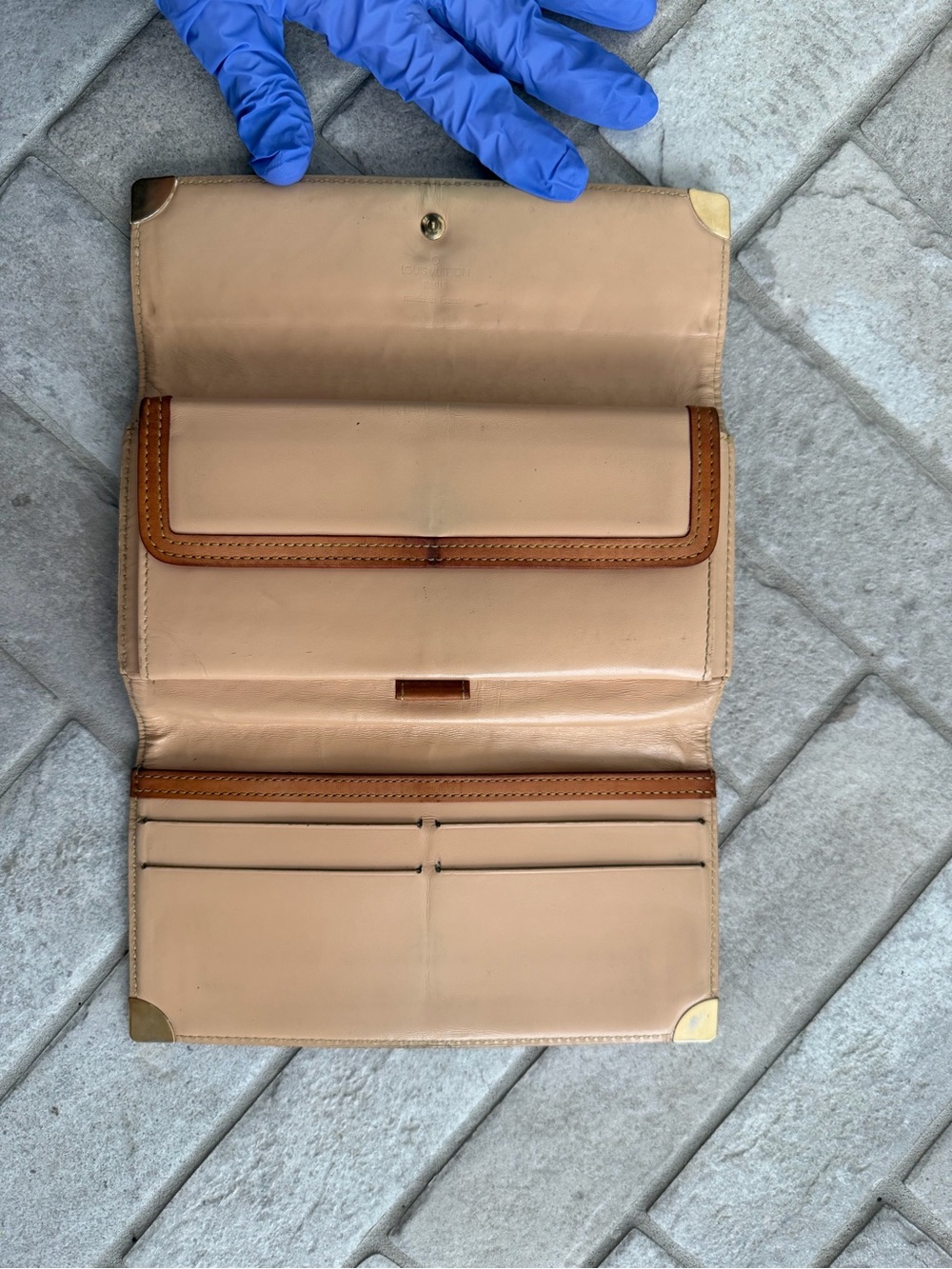 Louis Vuitton x Takashi Murakami Monogram Multicolor Porte-Trésor Wallet - Picture 5 of 16